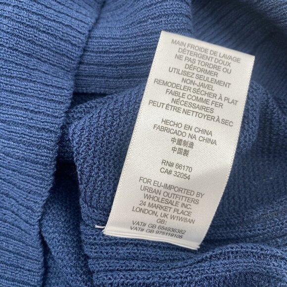 Free People Side Slit Bell Sleeve Tunic Top Size XS Blue Knit Rayon Boho - Picture 10 of 12